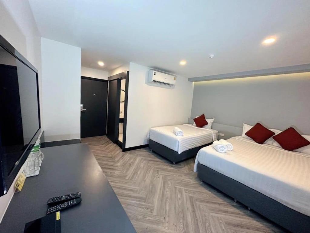 בנגקוק 14 Sathorn Hotel No-Parking מראה חיצוני תמונה