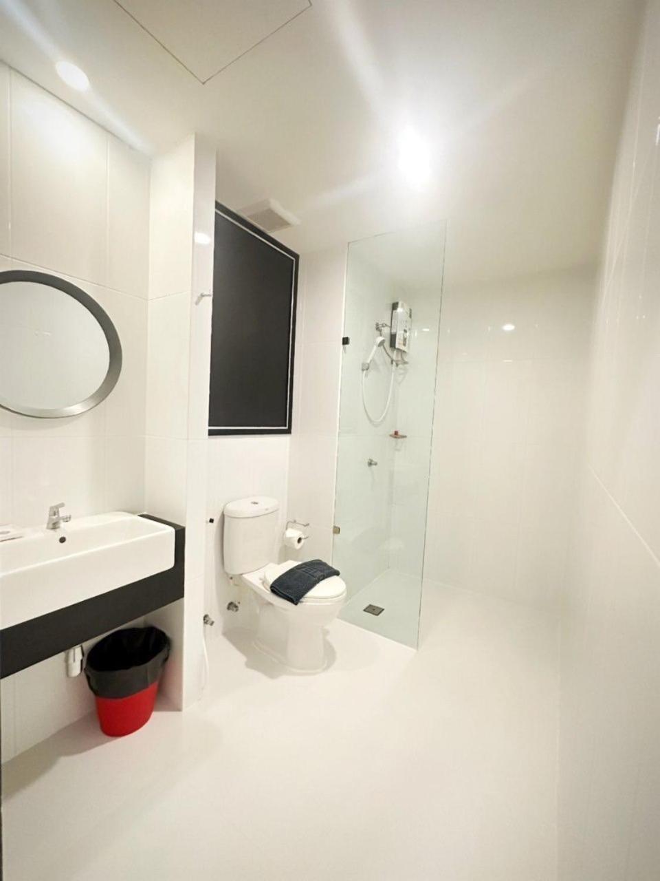 בנגקוק 14 Sathorn Hotel No-Parking חדר תמונה