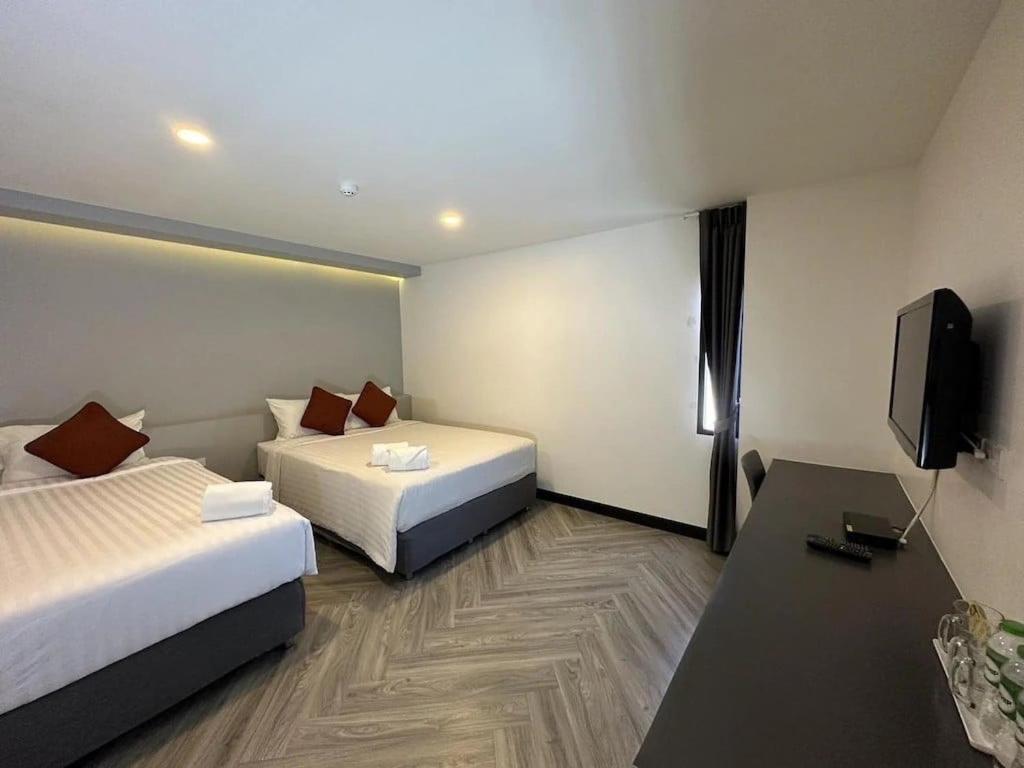 בנגקוק 14 Sathorn Hotel No-Parking מראה חיצוני תמונה