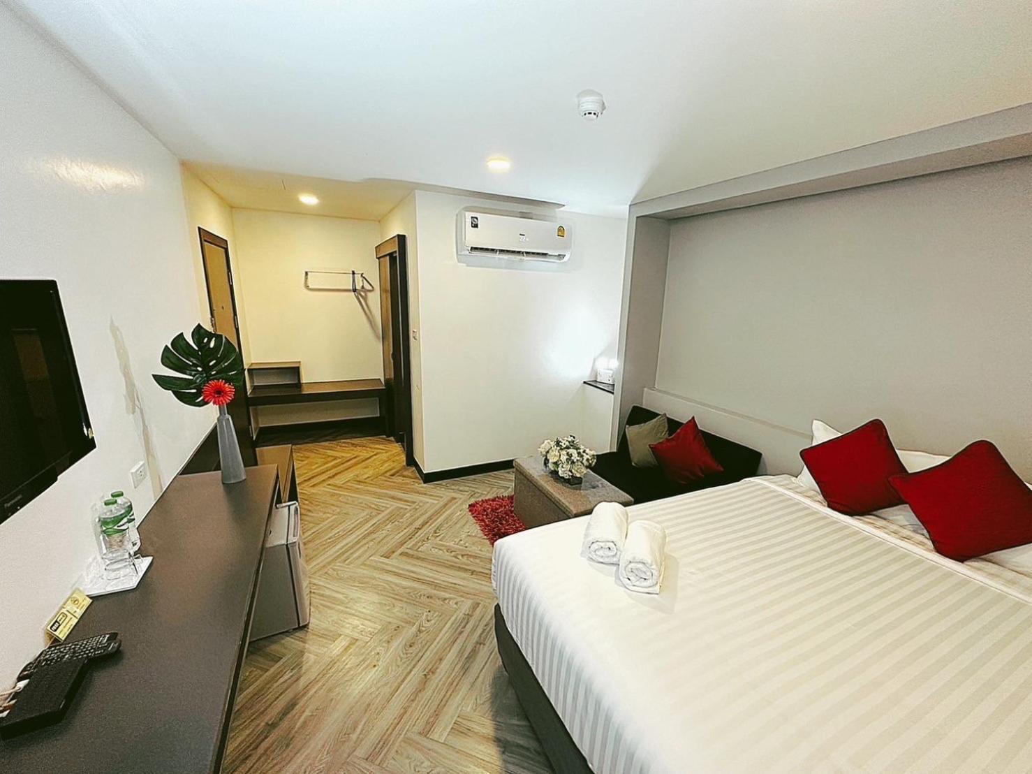 בנגקוק 14 Sathorn Hotel No-Parking מראה חיצוני תמונה