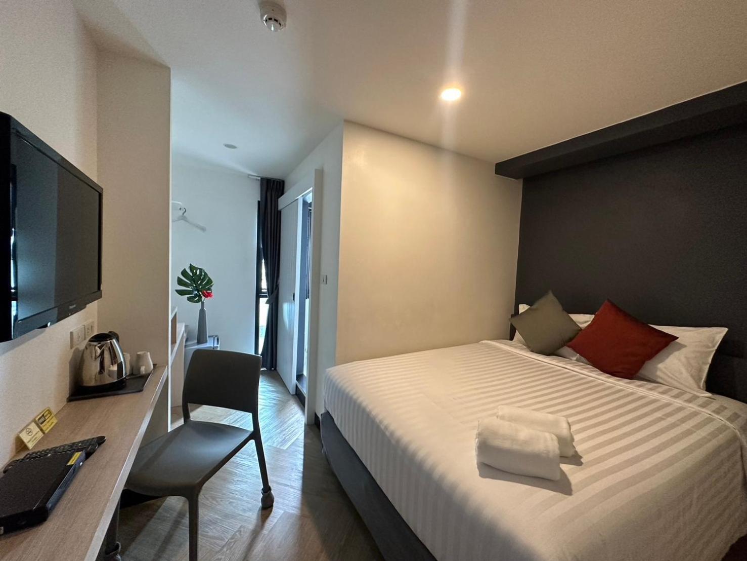 בנגקוק 14 Sathorn Hotel No-Parking מראה חיצוני תמונה